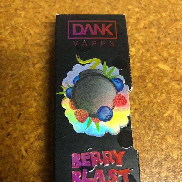 berry blast dank vapes